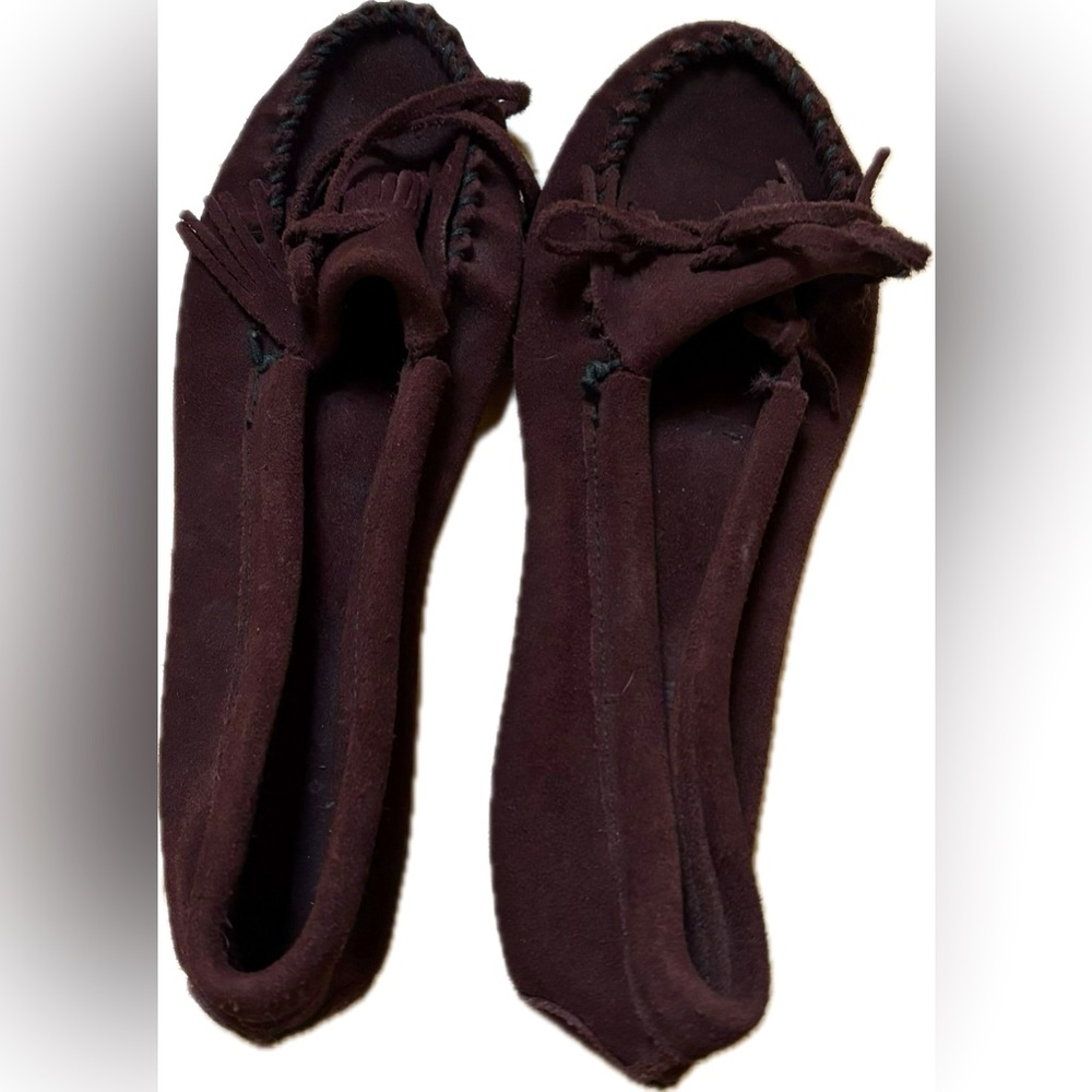 MINNETONKA Maroon Suede Moccasins